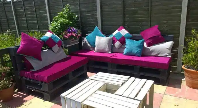 DIY Pallet Furniture with Colorful Cushions